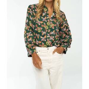 NEW BRITON COURT christy top in kelly green